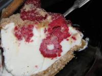 Карамельно-малиновая нирвана (торт - мороженое)