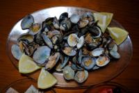Ракушки-моллюски (ameijoas, berbigão)  в белом вине 