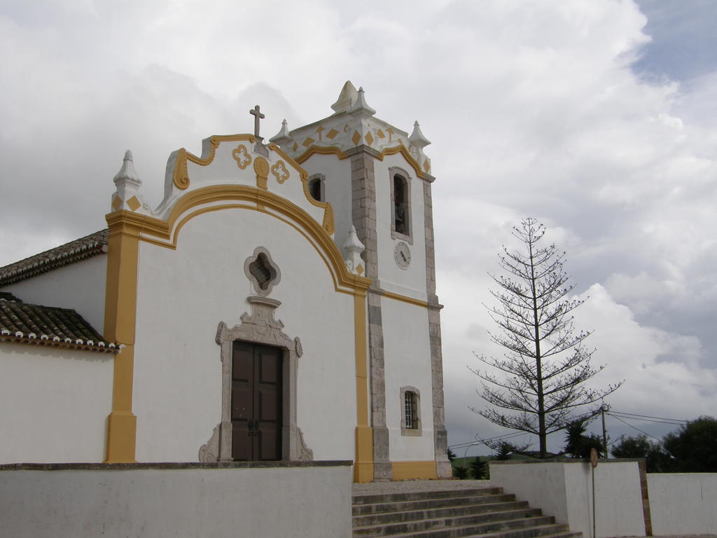 Португалия, провинция Алгарве, Вила до Биспо, церковь