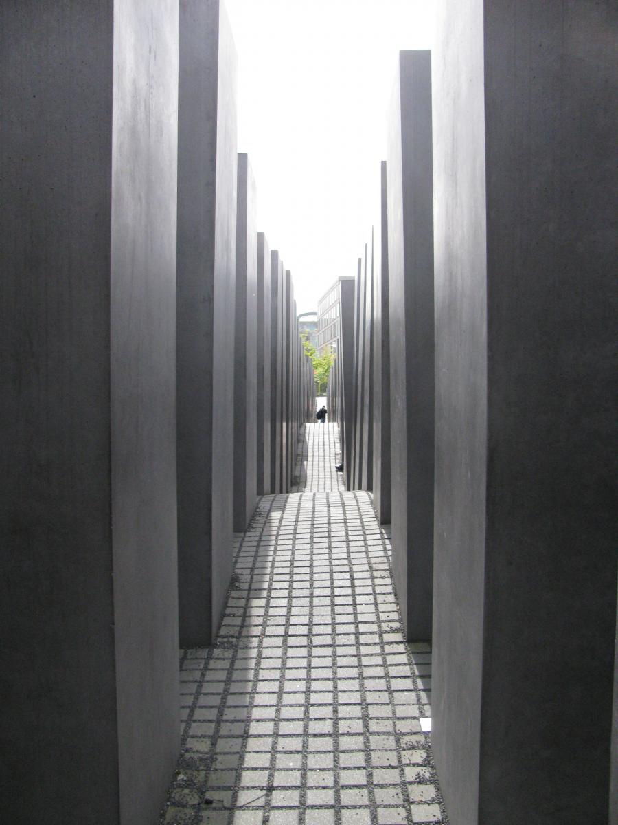 Лабиринты памятника жертвам холокоста