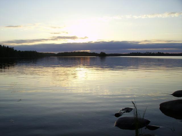 Ладога, Карелия. Белые ночи, закат. Фото с Безлесого острова.