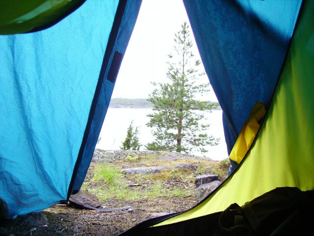 Ладога, Карелия. Остров Большой Черный. Вид из палатки.