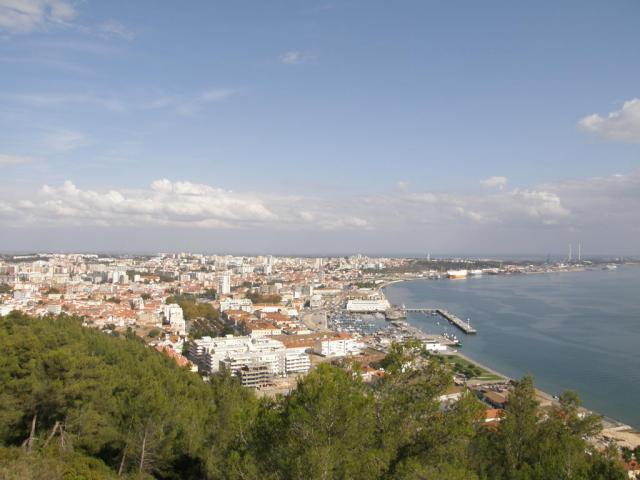 Португалия, Сетубал. Вид сверху из крепости Сан Филипе.