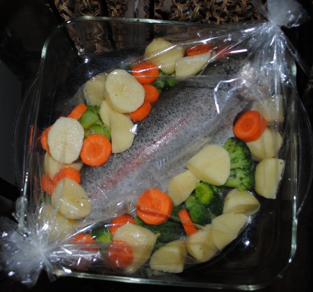 Форель запечённая с овощами в фольге - рецепт автора Оксана «Resepti_ot_ksu”