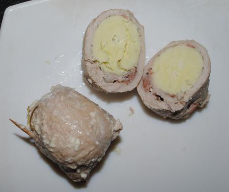 Рулетики из свинины с яйцом